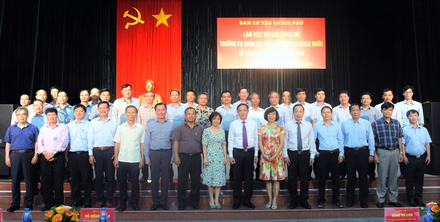 Ban Cơ yếu Chính phủ làm việc với Trưởng các cơ quan đại diện Việt Nam ở ngoài nước